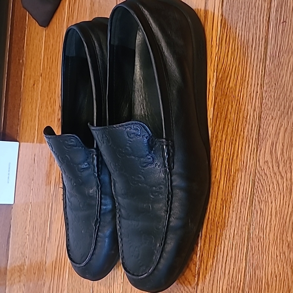 Men's Leather Gucci Loafers - Picture 6 of 15